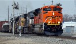 BNSF 9079 SD70ACe leads East-bound NS 175 Manifest.